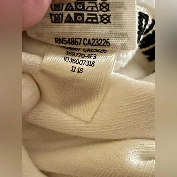 VS PINK~ White Sweatshirt w/ Red Dog Bling Design - Picture 11 of 14